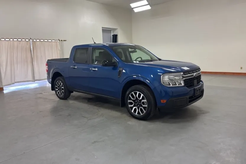 2024 Ford Maverick Lariat photo 1