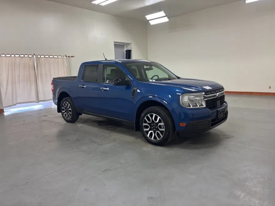 2024 Ford Maverick Lariat photo 1