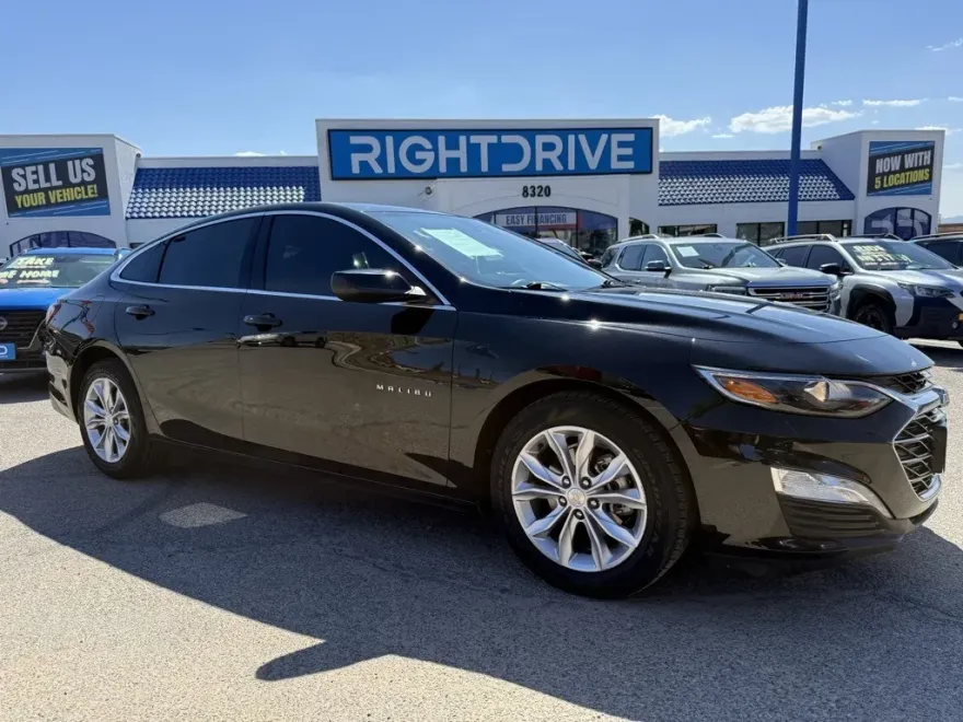2021 Chevrolet Malibu 1LT photo 1