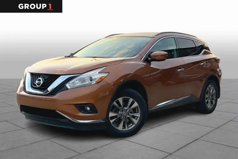 2017 Nissan Murano SV photo 1