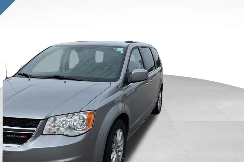 2019 Dodge Grand Caravan SXT photo 1