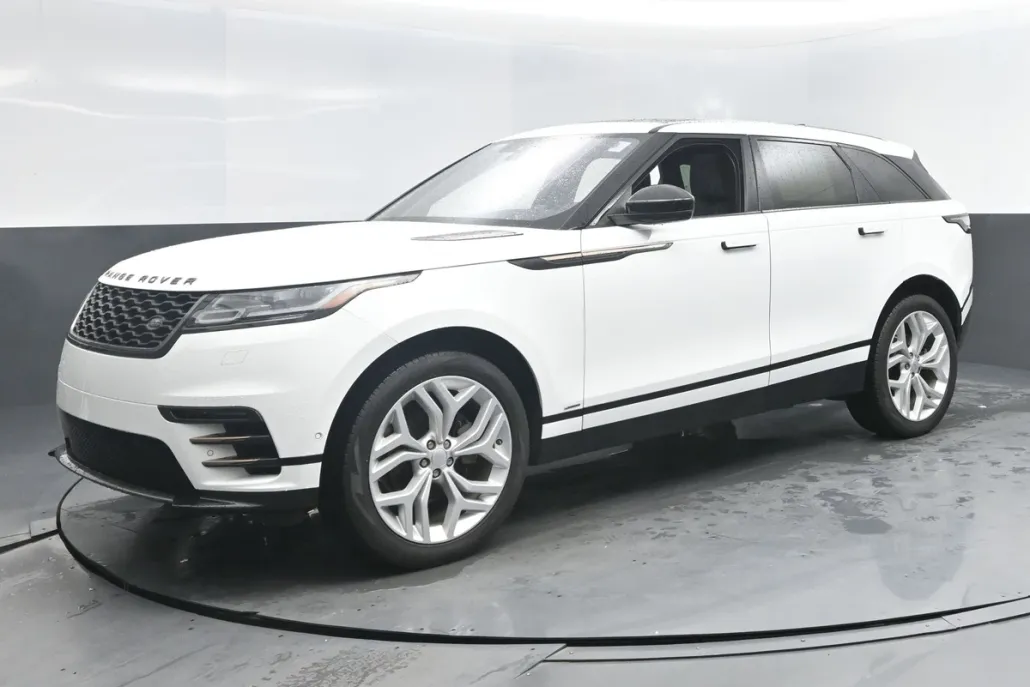 2019 Land Rover Range Rover Velar SE photo 1