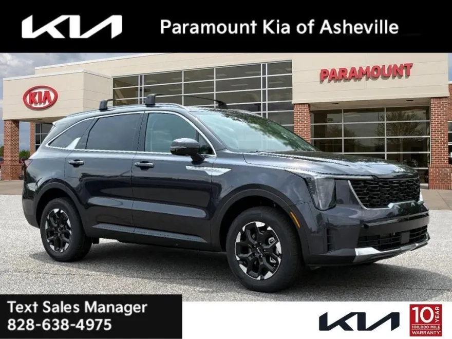 2025 Kia Sorento S photo 1