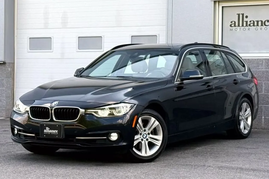 2019 Bmw 330i xDrive Sport Wagon photo 1