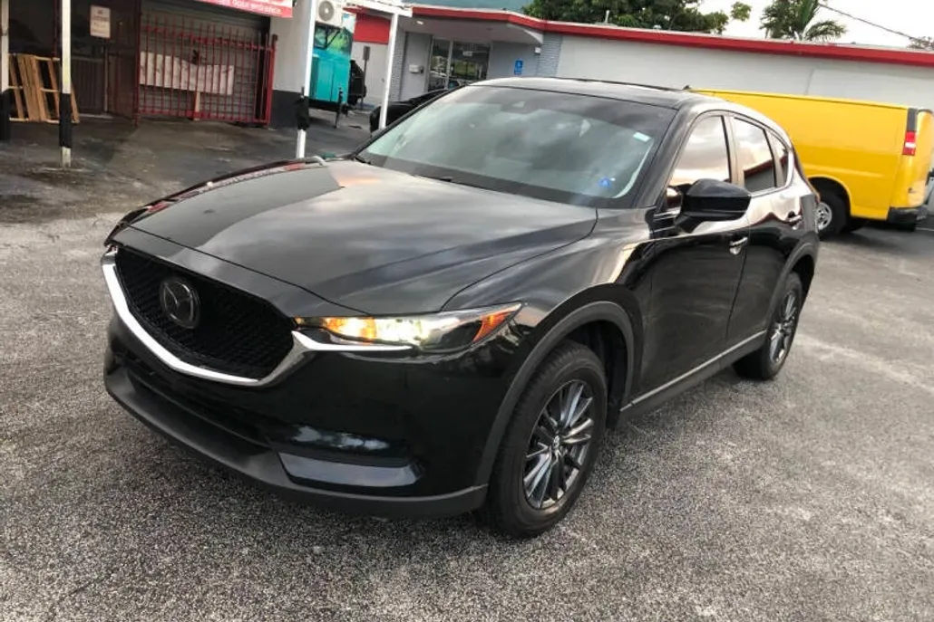 2021 Mazda CX-5 Touring photo 1