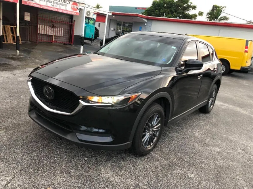 2021 Mazda CX-5 Touring photo 1
