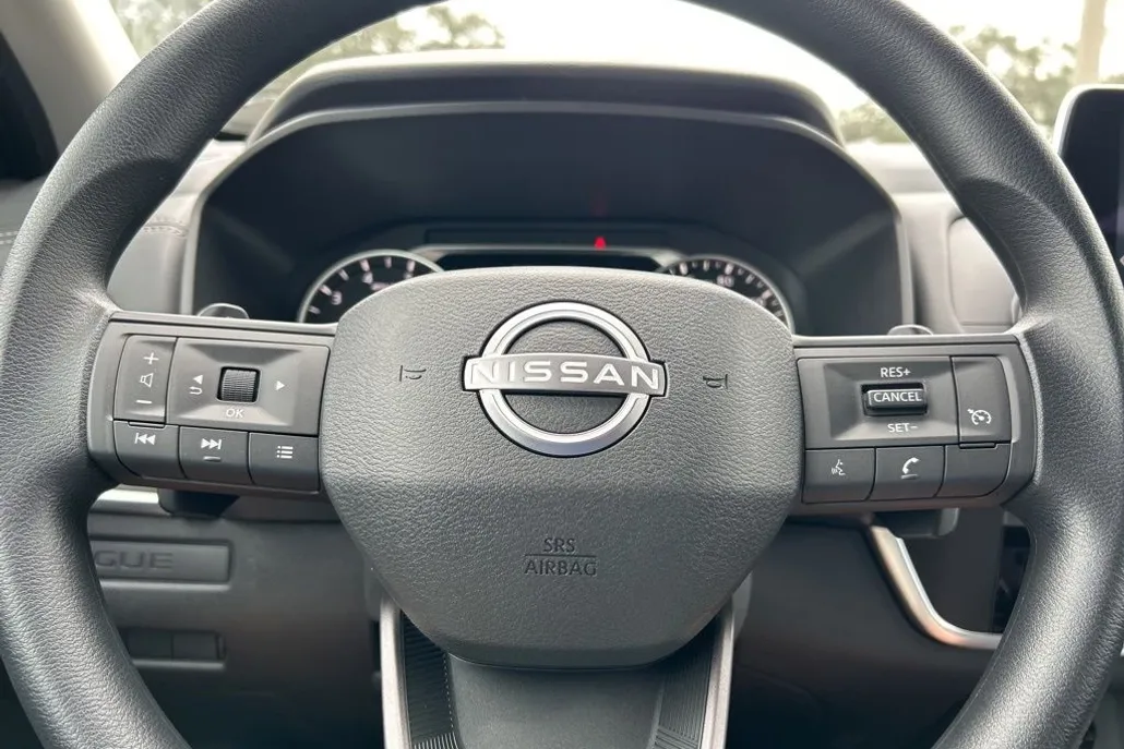 2025 Nissan Rogue S photo 1
