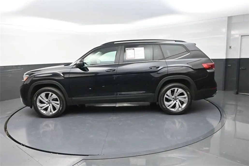 2023 Volkswagen Atlas V6 SE Technology photo 1