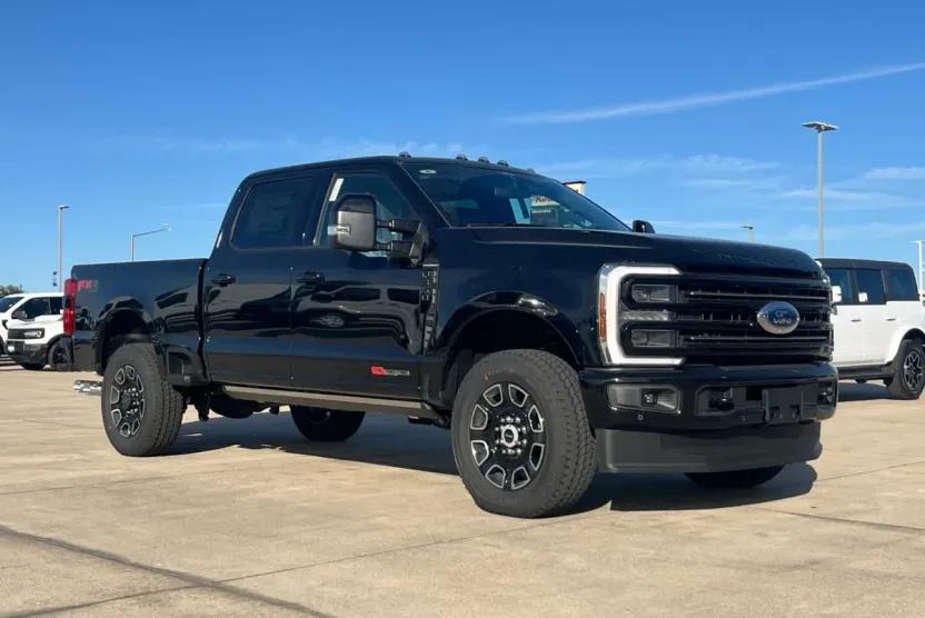2026 Ford F-350 Platinum photo 1