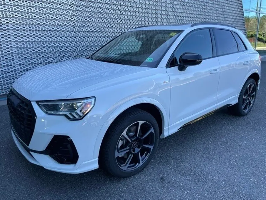 2025 Audi Q3 S line Premium Plus photo 1