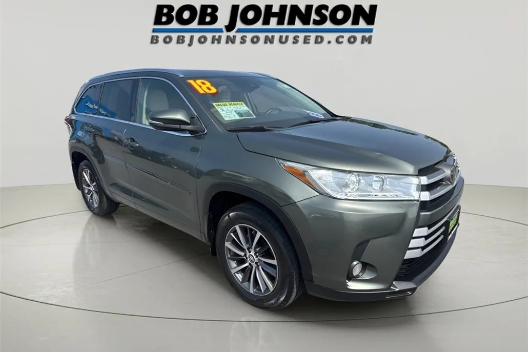 2018 Toyota Highlander SE photo 1