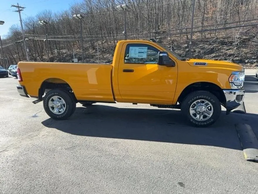 2024 Ram 2500 Tradesman photo 2