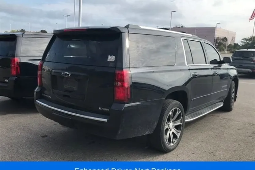 2018 Chevrolet Suburban Premier photo 1