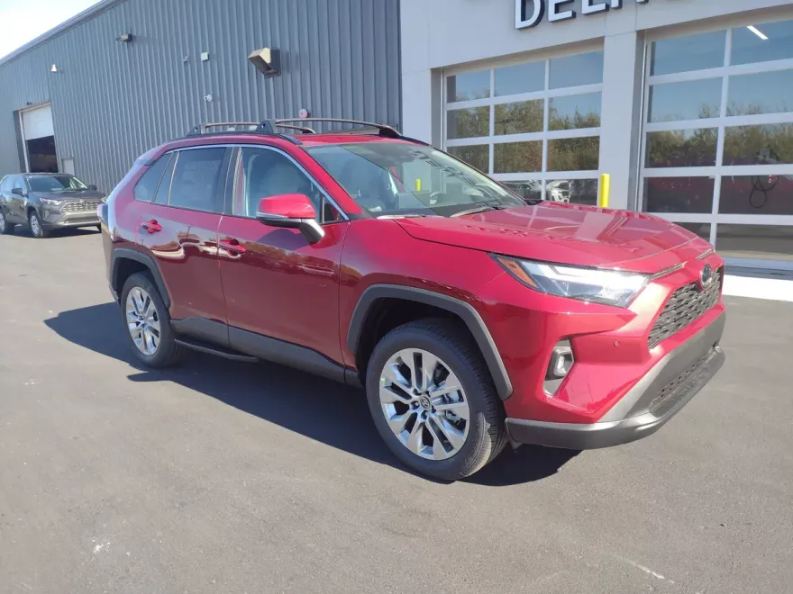 2025 Toyota RAV4 XLE Premium photo 1