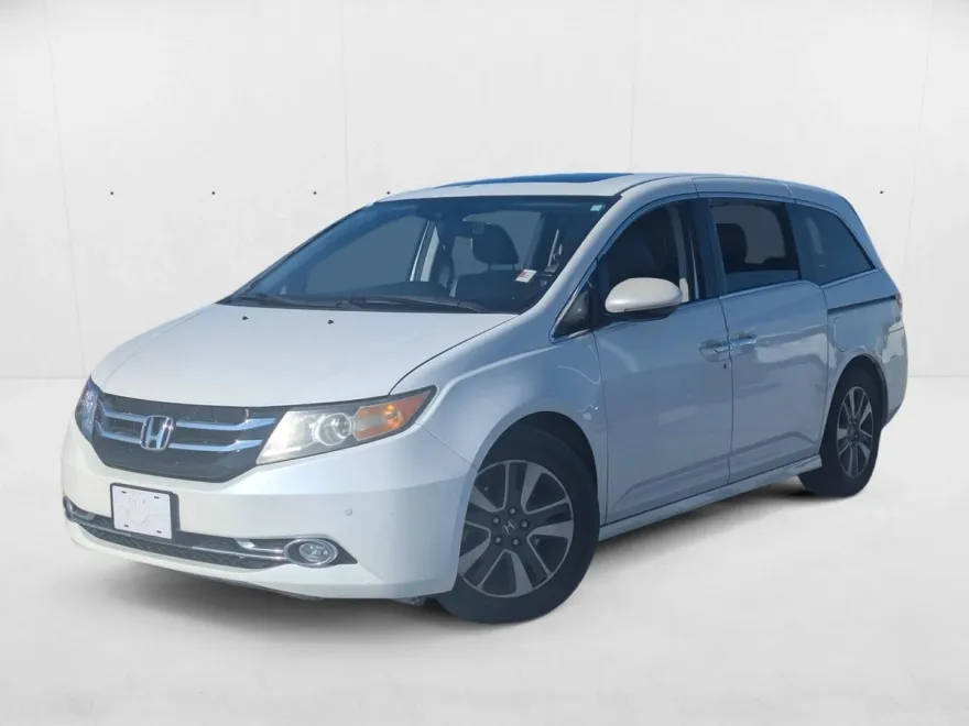 2015 Honda Odyssey Touring Elite photo 1