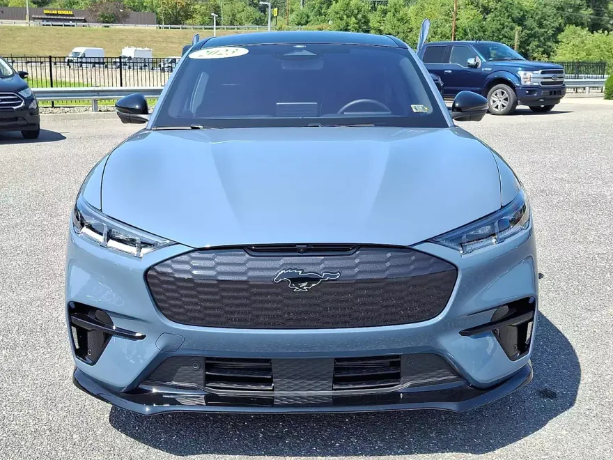 2023 Ford Mustang Mach-E GT photo 1