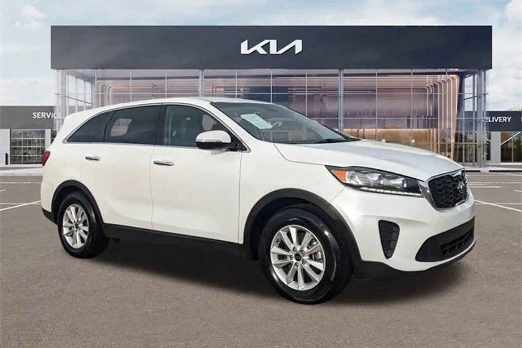 2019 Kia Sorento LX photo 1
