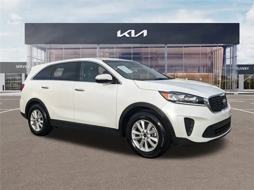 2019 Kia Sorento LX photo 1