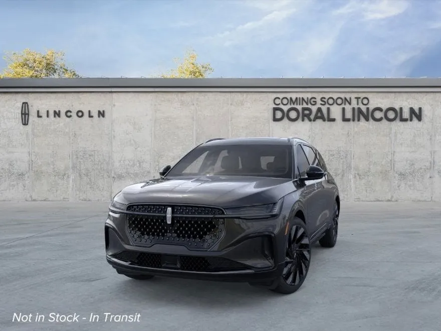 2025 Lincoln Nautilus Reserve photo 1