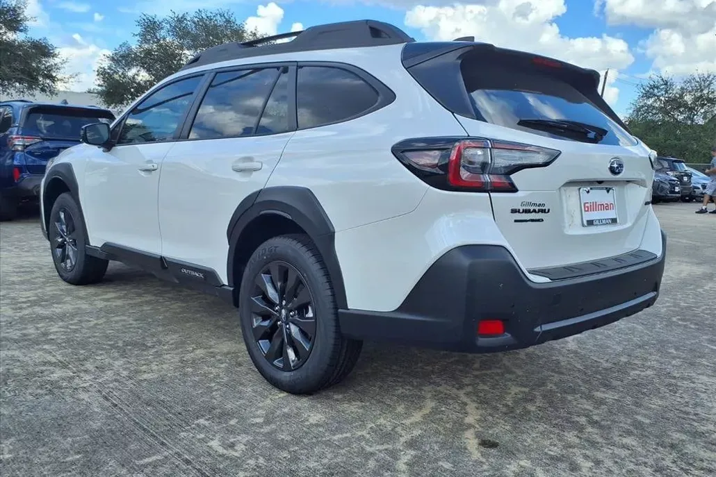 2025 Subaru Outback Onyx Edition photo 1