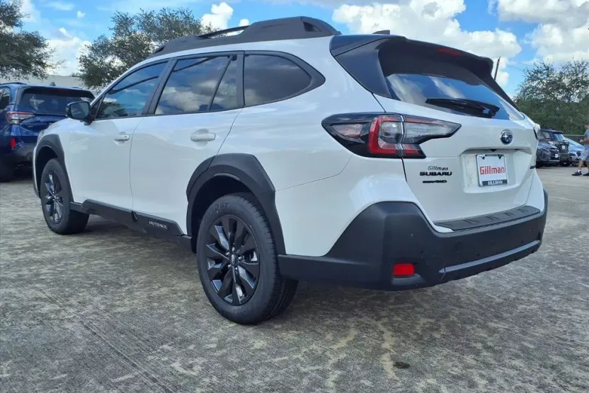 2025 Subaru Outback Onyx Edition photo 1