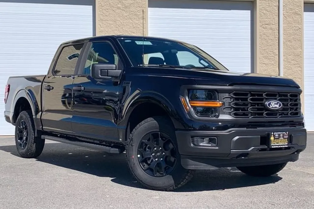 2025 Ford F-150 STX photo 1