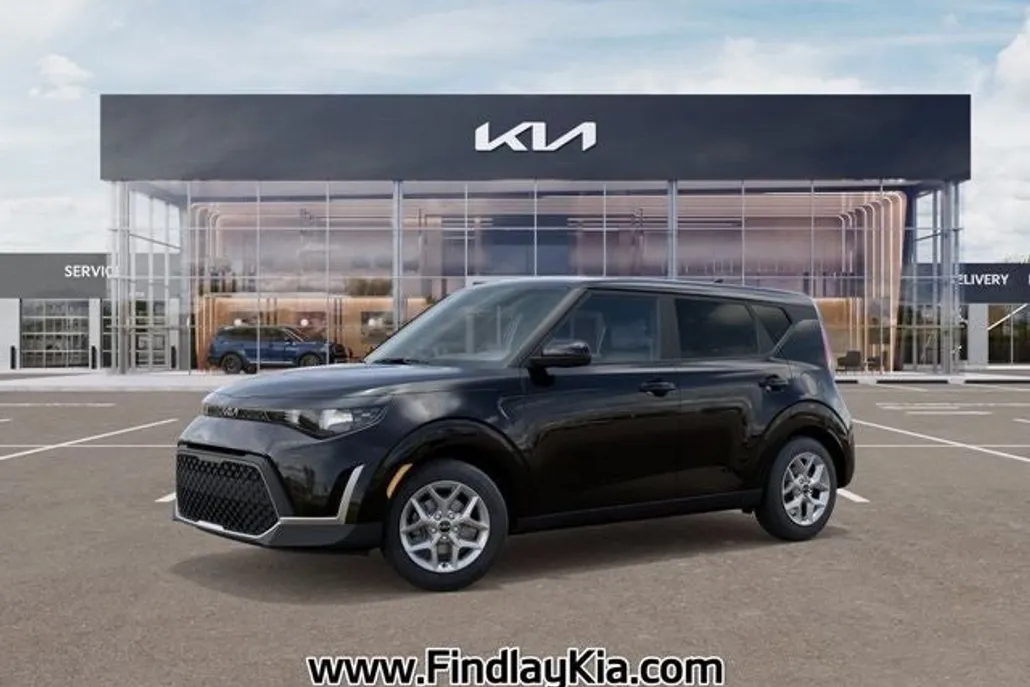 2025 Kia Soul LX photo 1