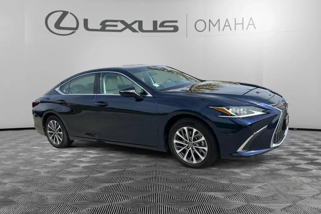 2022 Lexus ES 350 photo 1
