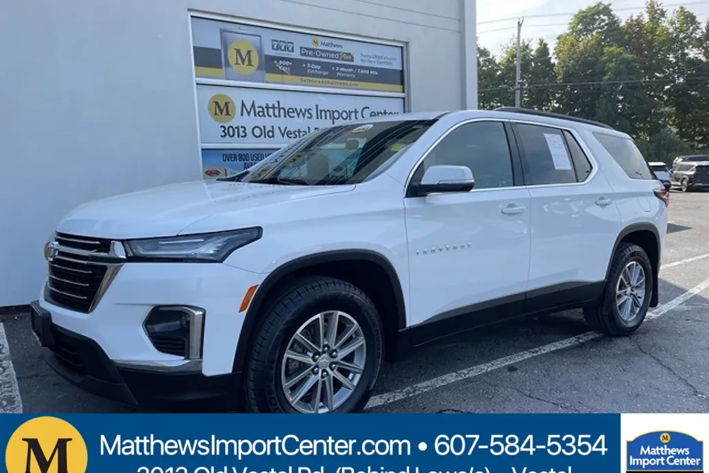 2023 Chevrolet Traverse Cloth 1LT photo 1