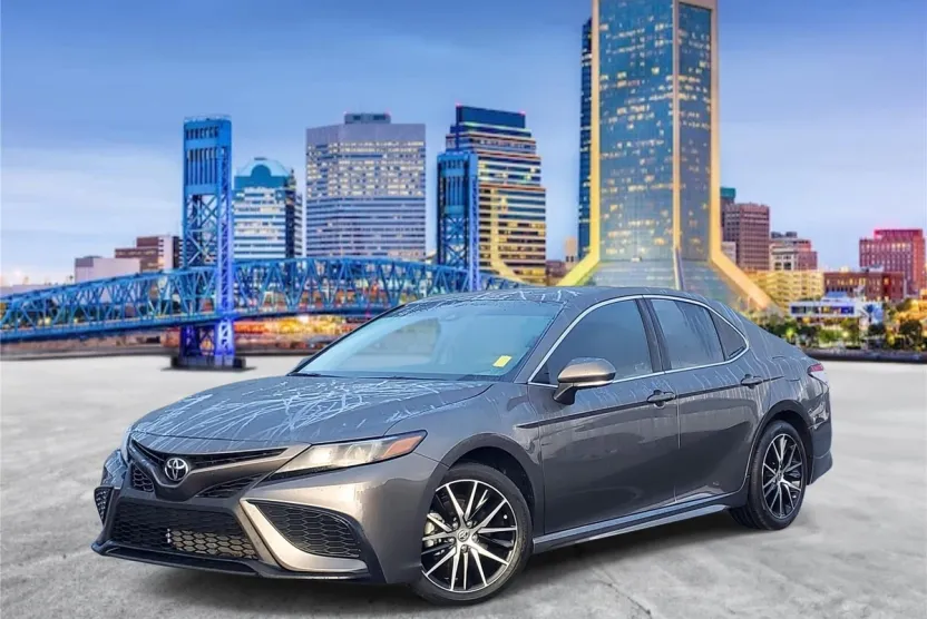 2024 Toyota Camry SE photo 1