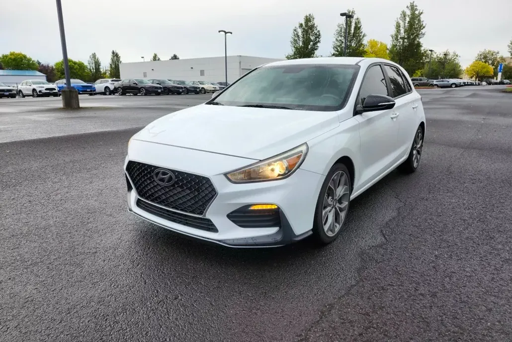 2020 Hyundai Elantra GT N Line photo 1