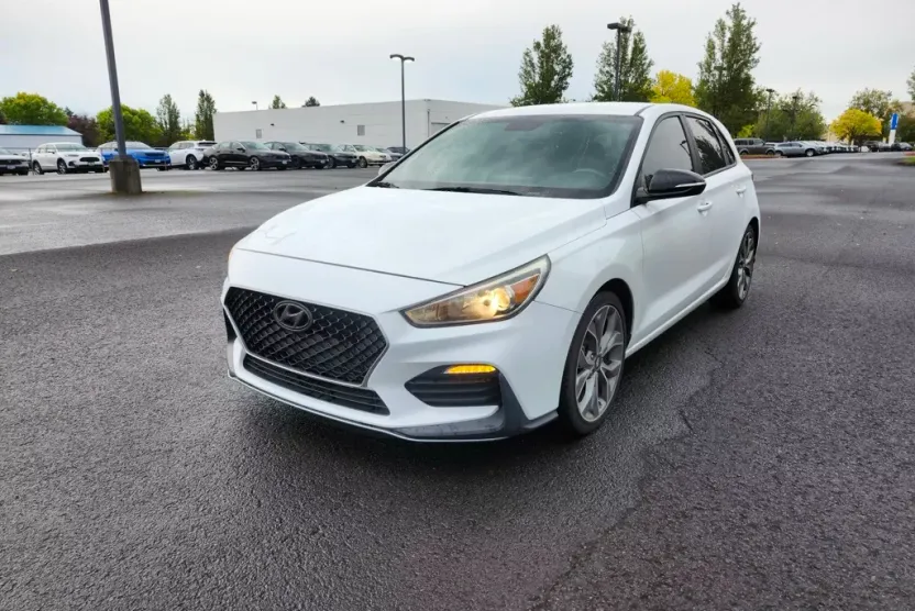 2020 Hyundai Elantra GT N Line photo 1