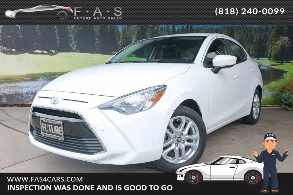 2017 Toyota Yaris iA photo 1