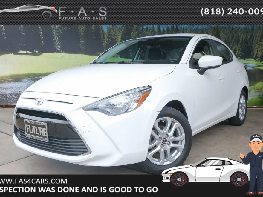 2017 Toyota Yaris iA photo 1