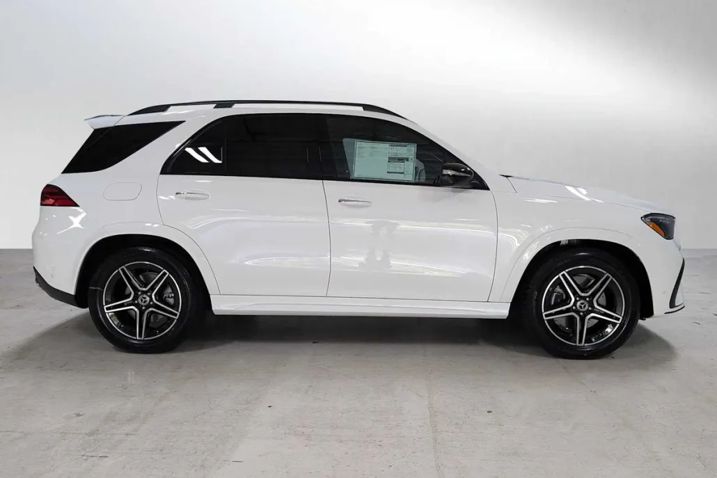 2026 Mercedes Benz GLE 450 4MATIC photo 1