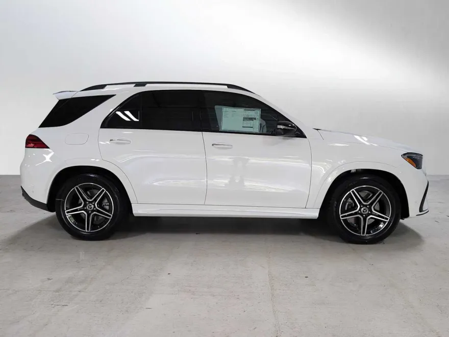 2026 Mercedes Benz GLE 450 4MATIC photo 1