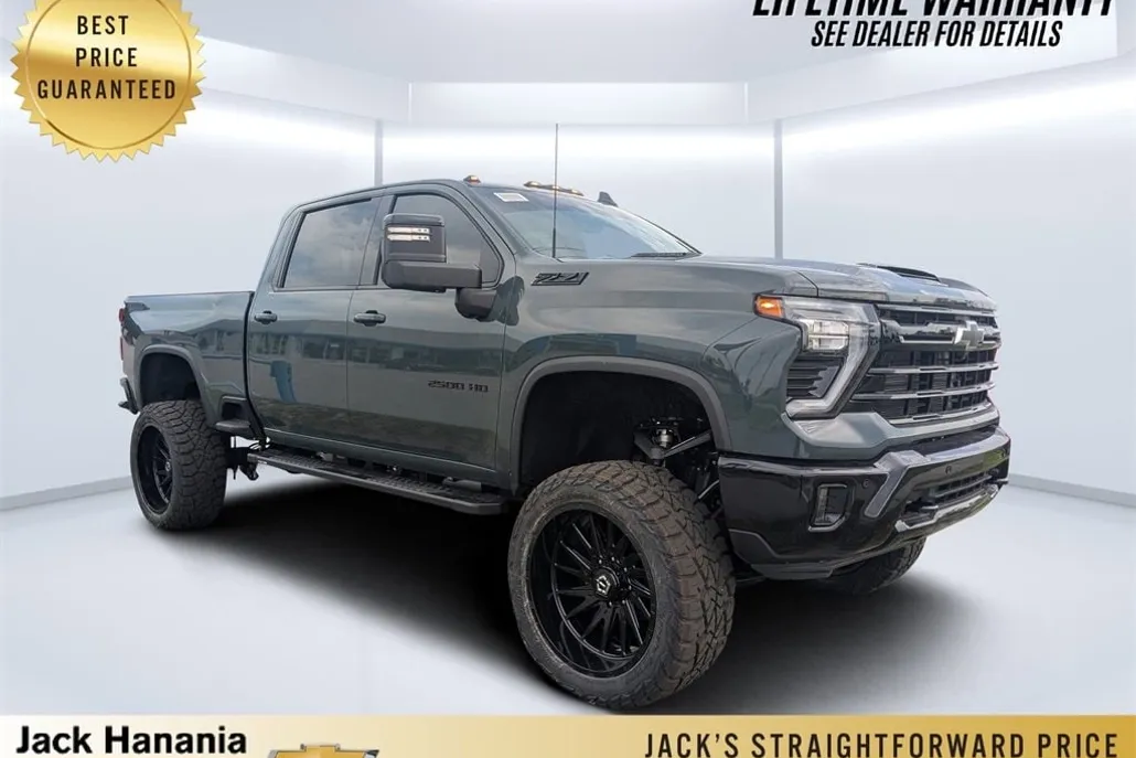 2025 Chevrolet Silverado 2500HD LTZ photo 1