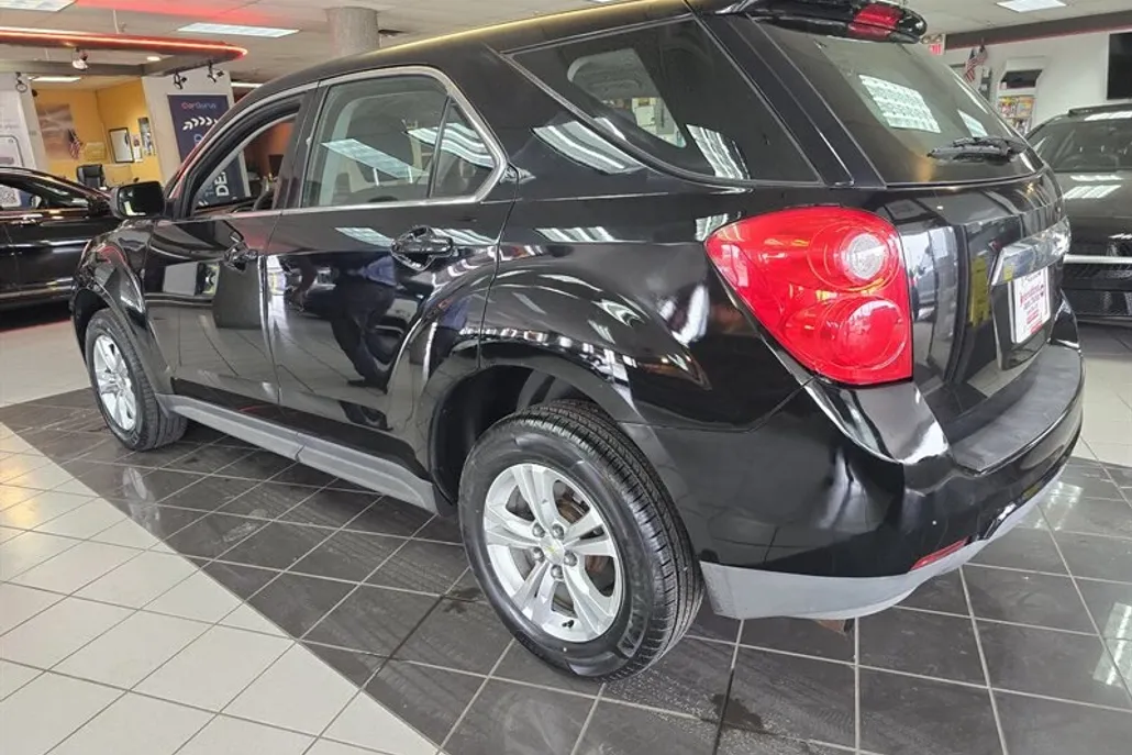 2013 Chevrolet Equinox LS photo 1