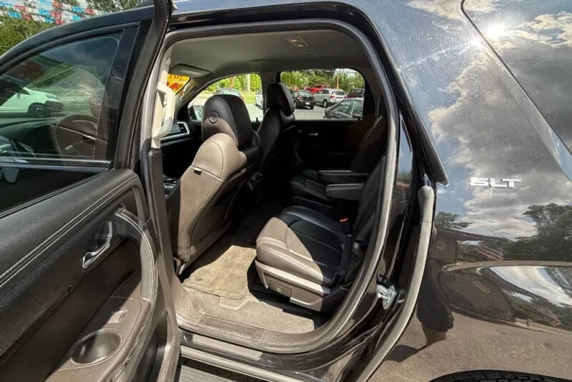 2016 Gmc Acadia SLT photo 1
