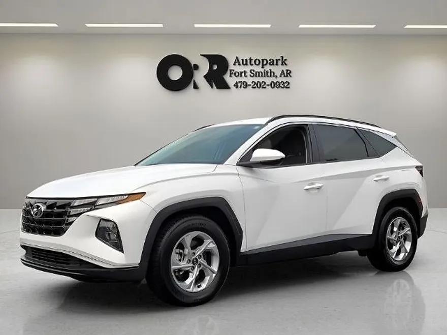 2024 Hyundai Tucson SEL photo 1