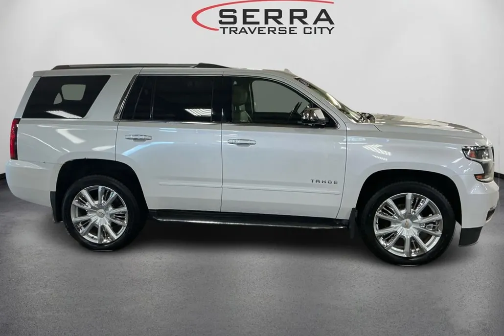 2016 Chevrolet Tahoe LTZ photo 1