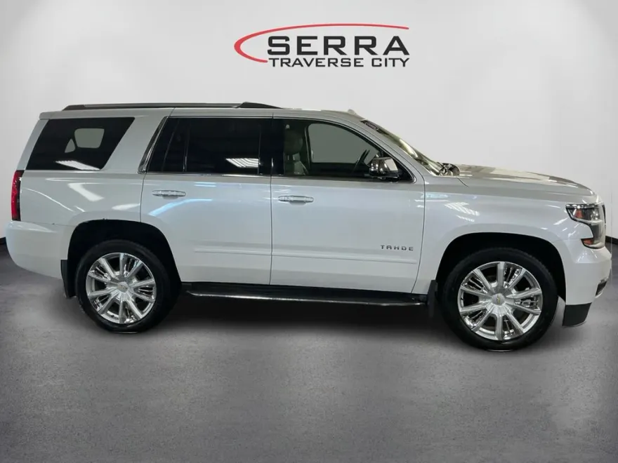 2016 Chevrolet Tahoe LTZ photo 1