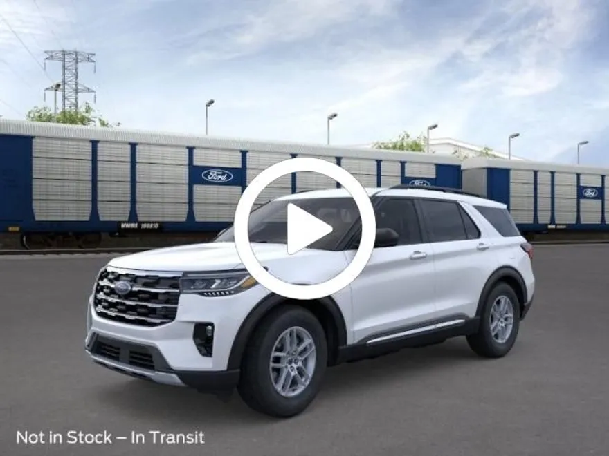 2025 Ford Explorer photo 1