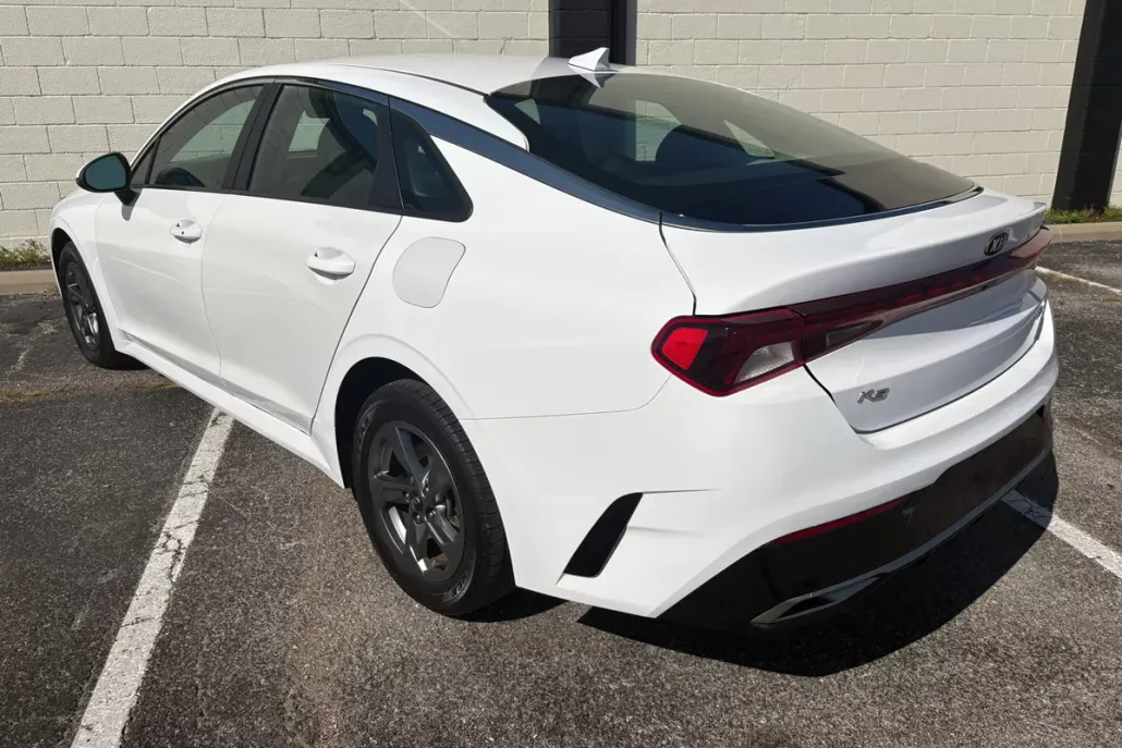 2021 Kia K5 LXS photo 1