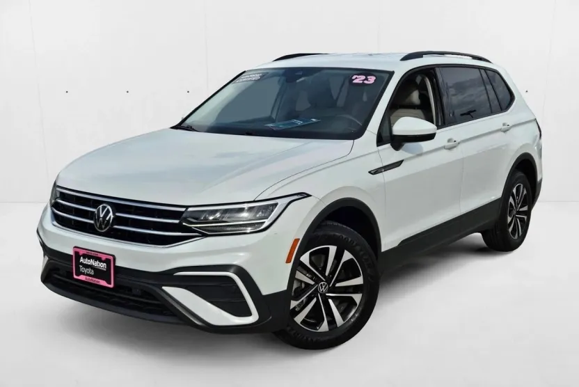 2023 Volkswagen Tiguan S photo 1
