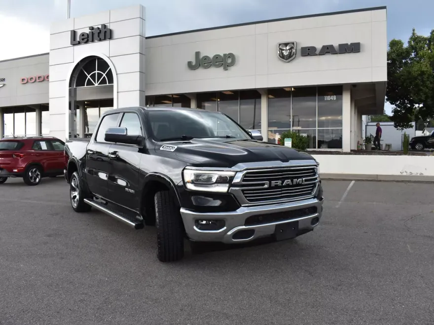 2019 Ram 1500 Laramie photo 1