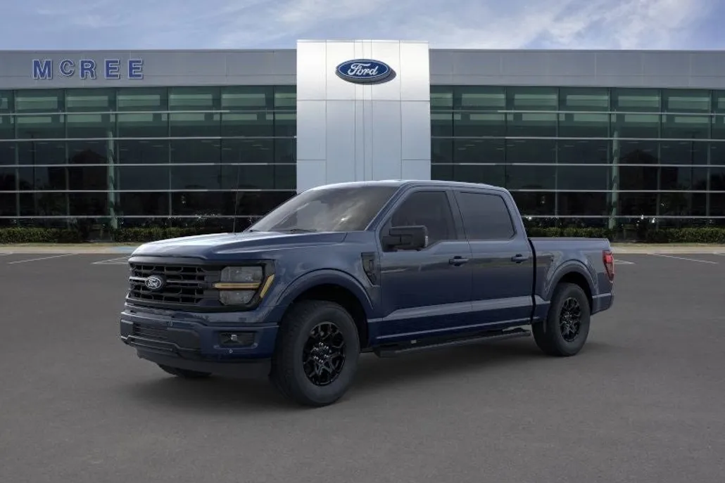 2025 Ford F-150 XLT photo 1