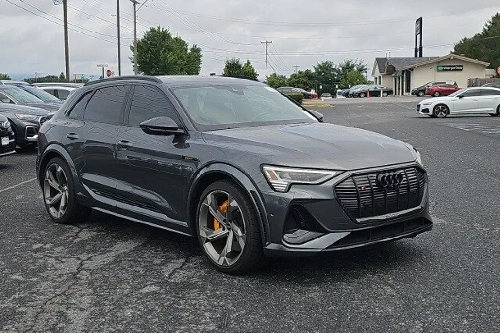 2023 Audi e-tron Prestige photo 1