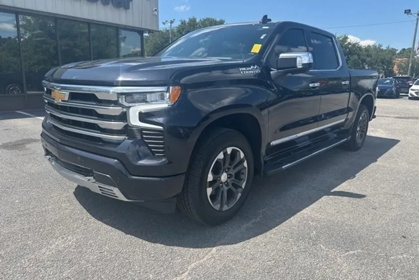 2023 Chevrolet Silverado 1500 High Country photo 1