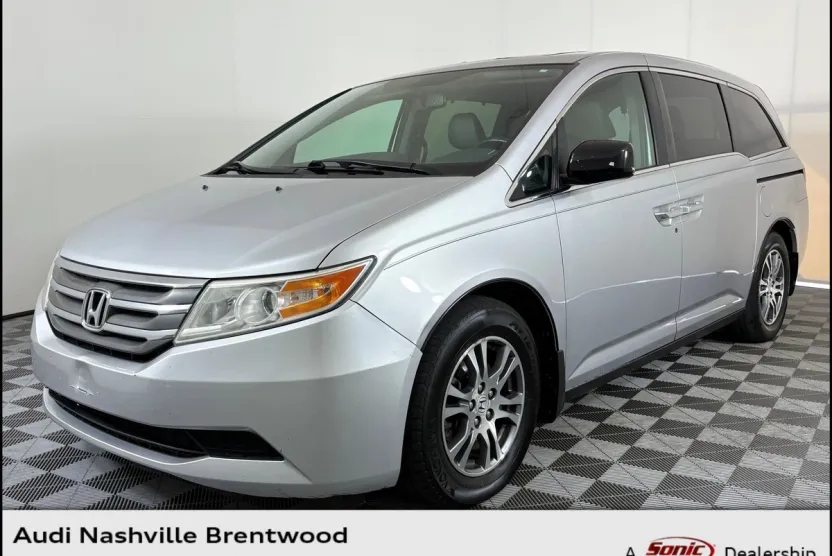 2013 Honda Odyssey EX-L photo 1